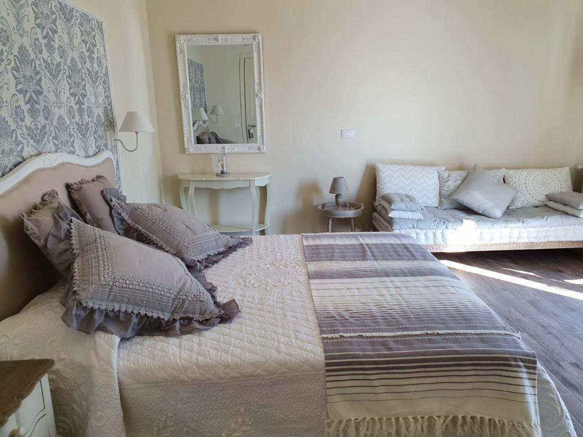 Romantic Home シルミオーネ エクステリア 写真